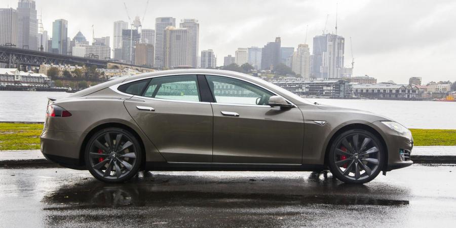  Tesla Model S P85D 2014 года  (AU) (фото 11 из 19)